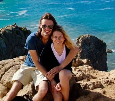 parenteral nutrition patient with partner traveling