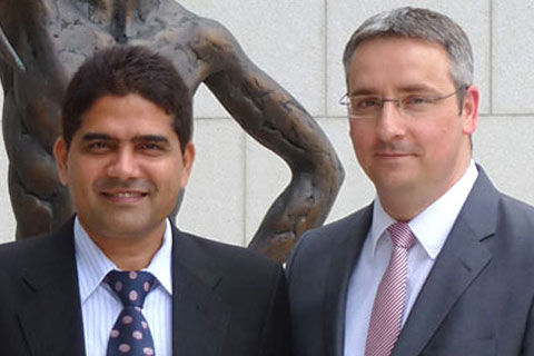 Rajiv Kumar Jha, 5th WFNS-Aesculap Adult Fellow & Ingo vom Berg, Vice President Marketing, Aesculap Neurosurgery